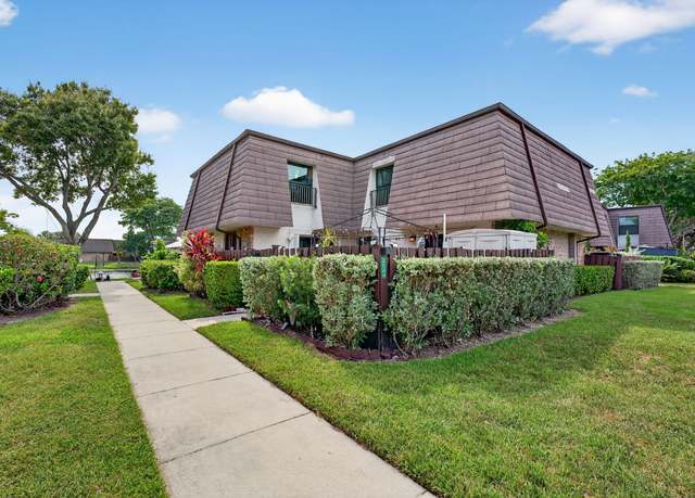 Property at 2644 NW 99th Ave, Coral Springs, FL 33065, 2 beds, 2.5 baths