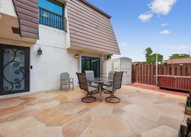 Property at 2644 NW 99th Ave, Coral Springs, FL 33065, 2 beds, 2.5 baths