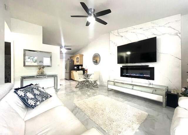Property at 509 NW 43rd Pl, Deerfield Beach, FL 33064, 2 beds, 1 bath