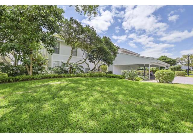 Property at 6245 Old Court Rd #202, Boca Raton, FL 33433, 3 beds, 2 baths