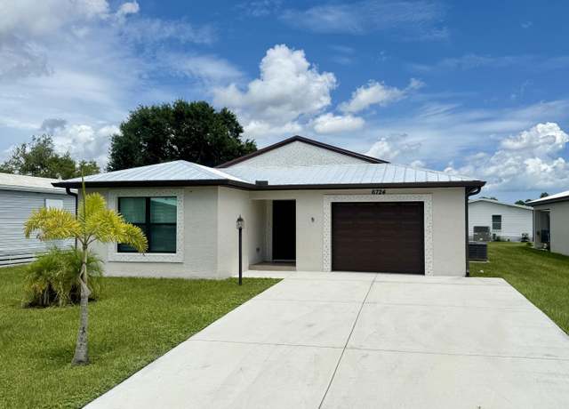 Property at 6724 Lila Ct, Fort Pierce, FL 34951, 3 beds, 2.5 baths