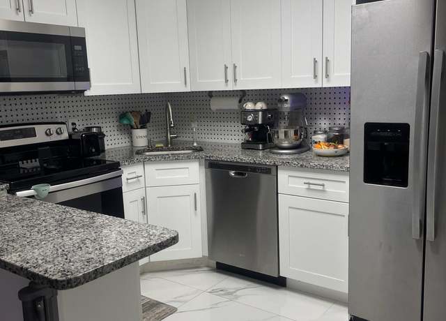 Property at 4988 Sable Pine Cir Unit B2, West Palm Beach, FL 33417, 2 beds, 2 baths