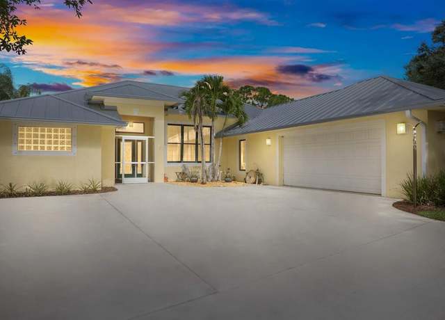 Property at 10650 Pine Needle Dr, Fort Pierce, FL 34945, 5 beds, 4 baths
