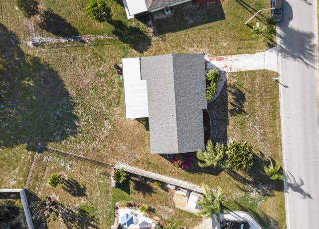 Property at 2008 SE Triumph Rd, Port Saint Lucie, FL 34952, 3 beds, 2 baths