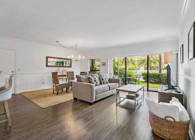 Property at 11863 Wimbledon Cir #432, Wellington, FL 33414, 2 beds, 2 baths