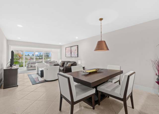 Property at 5656 Via Delray Unit B, Delray Beach, FL 33484, 2 beds, 2 baths