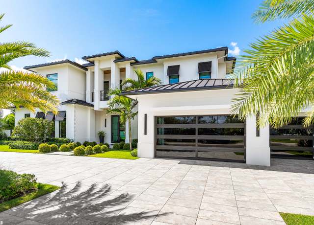 Property at 830 Lake Shore Dr, Delray Beach, FL 33444, 6 beds, 5.5 baths