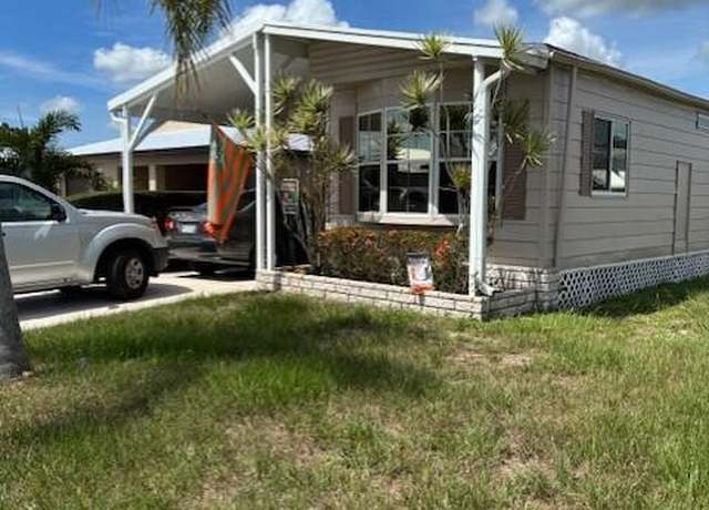 Property at 15 Verde Vis, Fort Pierce, FL 34951, 2 beds, 2 baths