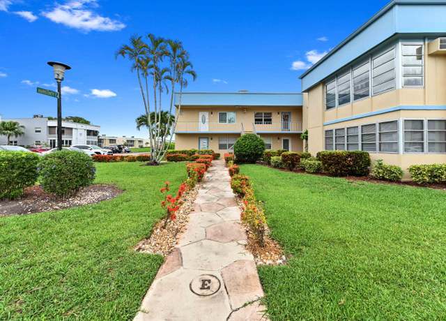 Property at 196 Burgundy E, Delray Beach, FL 33484, 2 beds, 2 baths