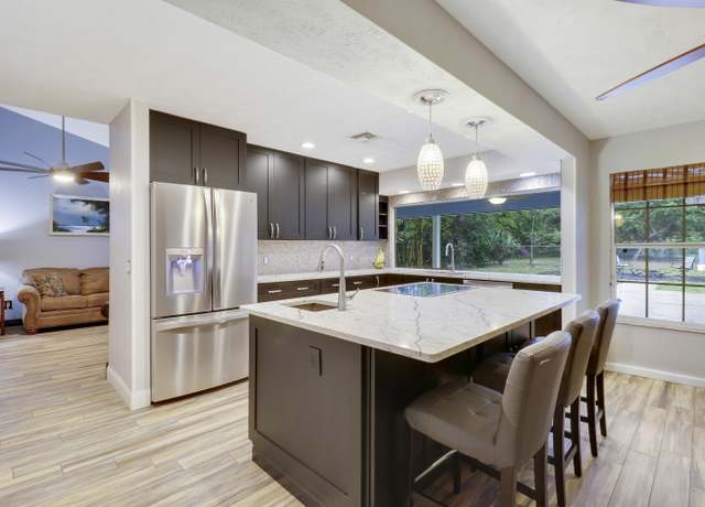Property at 4360 SE Kubin Ave, Stuart, FL 34997, 3 beds, 2 baths