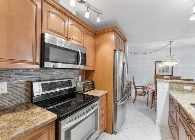 Property at 1009 N Ocean Blvd #511, Pompano Beach, FL 33062, 2 beds, 2 baths