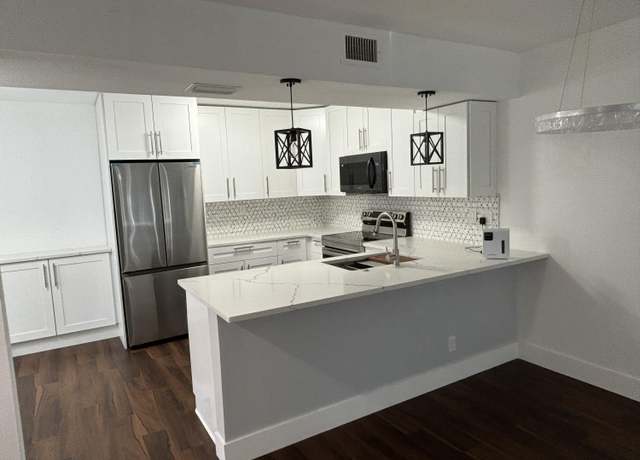 Property at 7690 Tahiti Ln #102, Lake Worth, FL 33467, 2 beds, 2 baths