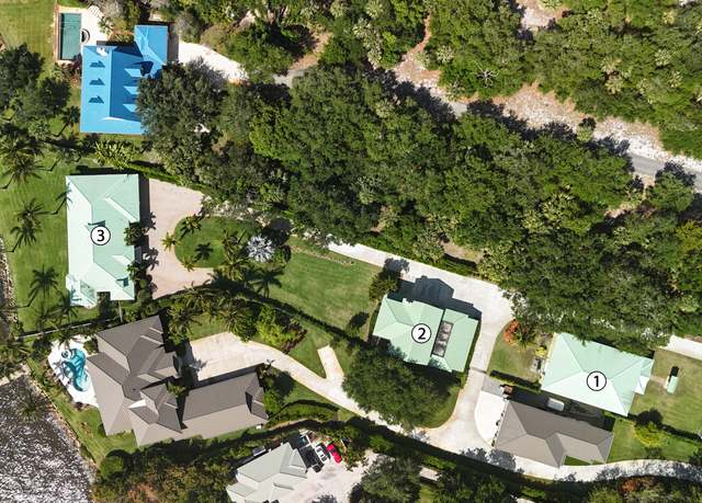 Property at 1530 NE Dixie Hwy, Jensen Beach, FL 34957, 7 beds, 6.5 baths