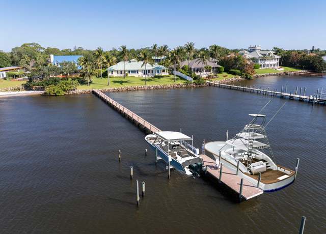 Property at 1530 NE Dixie Hwy, Jensen Beach, FL 34957, 7 beds, 6.5 baths