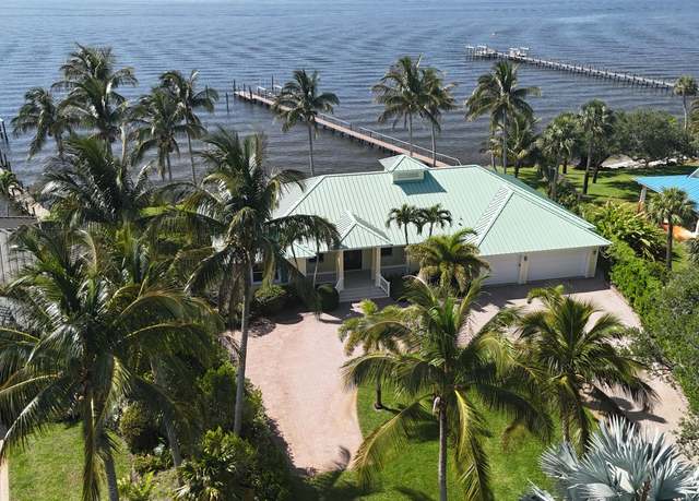 Property at 1530 NE Dixie Hwy, Jensen Beach, FL 34957, 7 beds, 6.5 baths