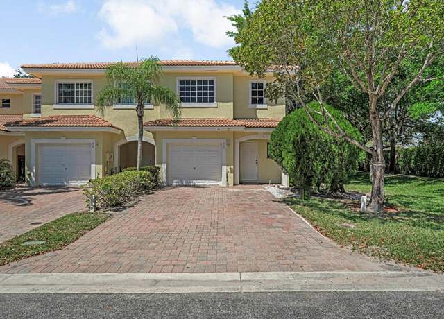Property at 813 Imperial Lake Rd, West Palm Beach, FL 33413, 3 beds, 2.5 baths