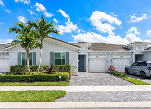 Property at 7030 Peters Ln, Delray Beach, FL 33446, 2 beds, 2 baths