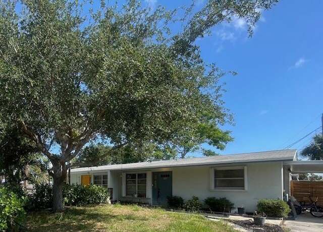 Property at 503 SE Robalo Ct, Stuart, FL 34996, 2 beds, 1 bath