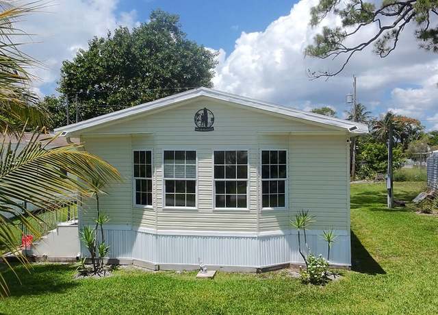 Property at 5356 SE Horizon Ave, Stuart, FL 34997, 2 beds, 2 baths