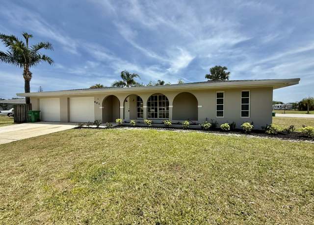 Property at 601 SW Ivanhoe Dr, Port Saint Lucie, FL 34983, 3 beds, 2 baths