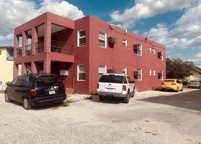 Property at 509 SW 7th St, Belle Glade, FL 33430, 3 beds, 4 baths