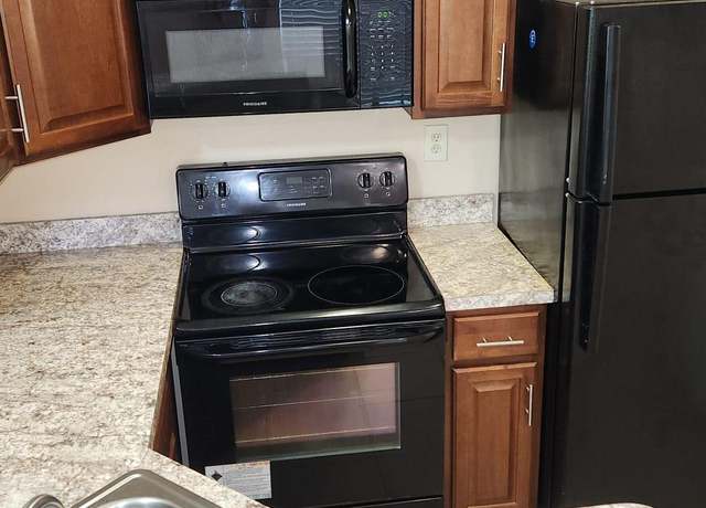 Property at 8636 Mallard Reserve Dr #102, Tampa, FL 33614, 2 beds, 2 baths