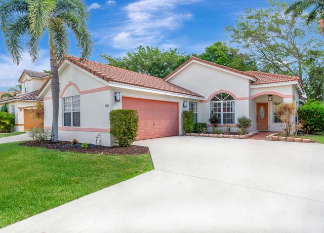 Property at 6745 Coral Reef St, Lake Worth, FL 33467, 3 beds, 2 baths