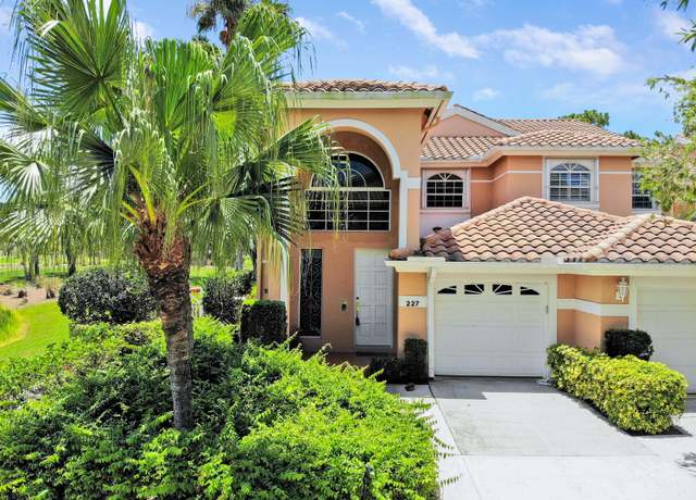 Property at 227 Legendary Cir, Palm Beach Gardens, FL 33418, 3 beds, 2 baths