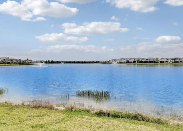 Property at 10362 Northbrook Cir, Palm Beach Gardens, FL 33412, 4 beds, 3.5 baths
