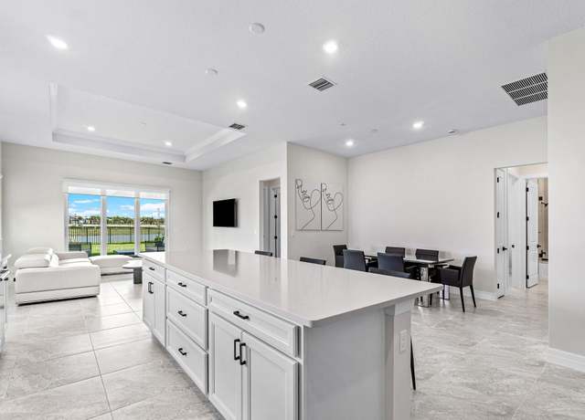 Property at 12325 Frontline Ln, Palm Beach Gardens, FL 33412, 3 beds, 2 baths