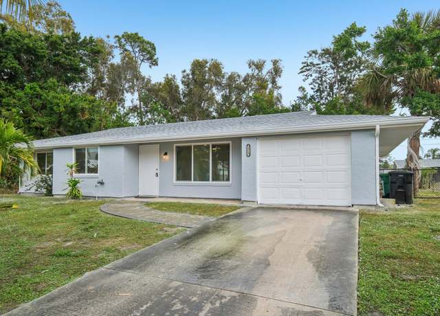 Property at 2325 SE Seafury Ln, Port Saint Lucie, FL 34953, 3 beds, 2 baths