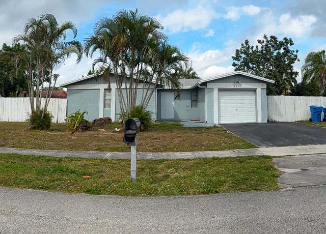 Property at 1137 Chorus Way, Royal Palm Beach, FL 33411, 3 beds, 2 baths