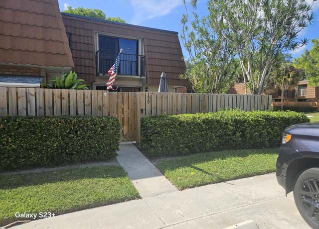 Property at 190 Charter Way, West Palm Beach, FL 33407, 2 beds, 2.5 baths