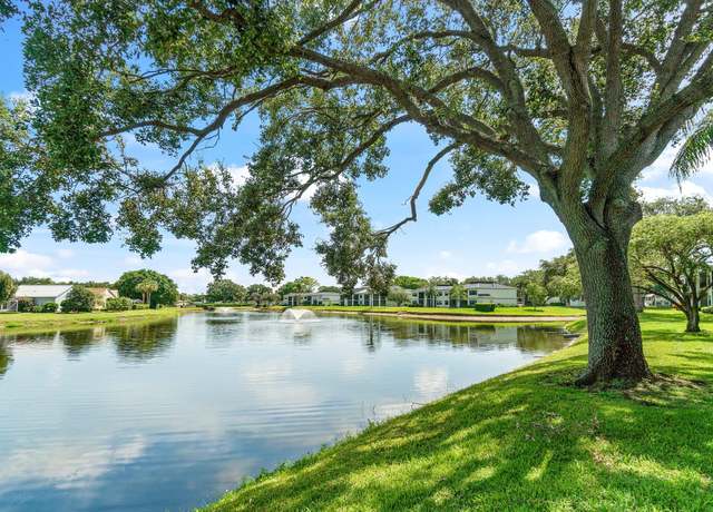 Property at 6944 Briarlake Cir #203, Palm Beach Gardens, FL 33418, 2 beds, 2 baths