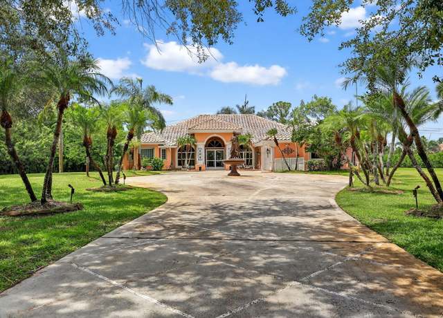 Property at 7852 SE Saddlebrook Dr, Port Saint Lucie, FL 34986, 3 beds, 3 baths