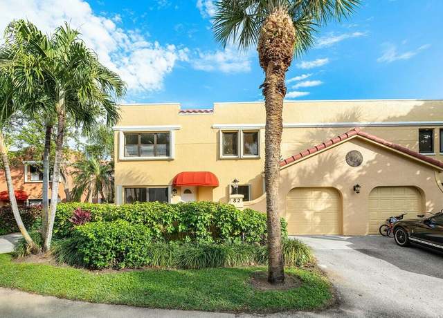 Property at 82 Uno Lago Dr, Juno Beach, FL 33408, 2 beds, 2.5 baths