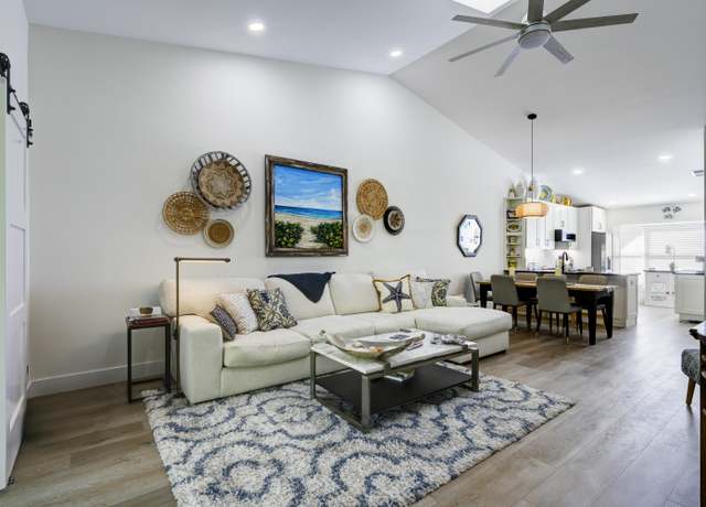Property at 10976 SE Sea Pines Cir, Hobe Sound, FL 33455, 2 beds, 2 baths
