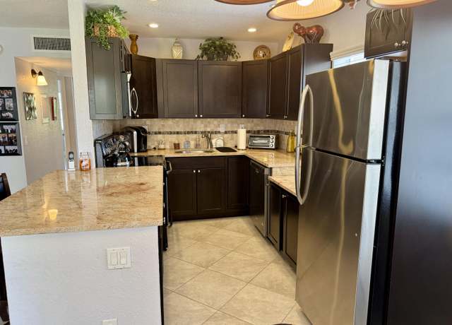 Property at 478 Capri J, Delray Beach, FL 33484, 2 beds, 2 baths
