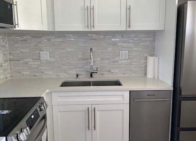 Property at 2811 S Garden Dr #110, Palm Springs, FL 33461, 2 beds, 2 baths