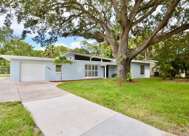 Property at 505 Coconut Ave E, Port Saint Lucie, FL 34952, 3 beds, 2 baths