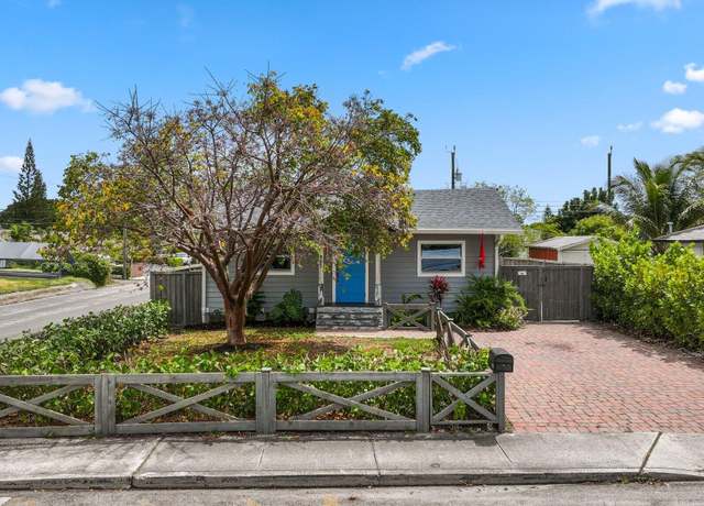 Property at 402 S B St, Lake Worth Beach, FL 33460, 3 beds, 2 baths