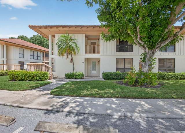 Property at 311 Brackenwood Cir, Palm Beach Gardens, FL 33418, 2 beds, 2 baths