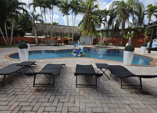 Property at 19310 SW 288th St, Homestead, FL 33030, 4 beds, 3 baths