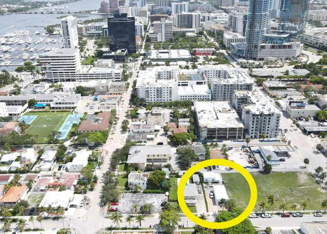 Property at 318 9th St, West Palm Beach, FL 33401, 6 beds, 3 baths