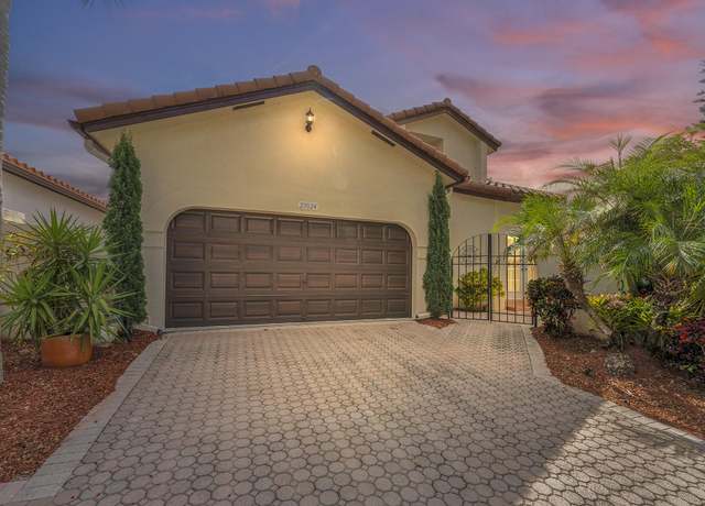 Property at 23024 Via Stel, Boca Raton, FL 33433, 3 beds, 2 baths