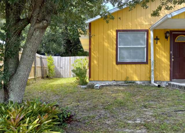 Property at 1511 20th Ave SW, Vero Beach, FL 32962, 2 beds, 2 baths
