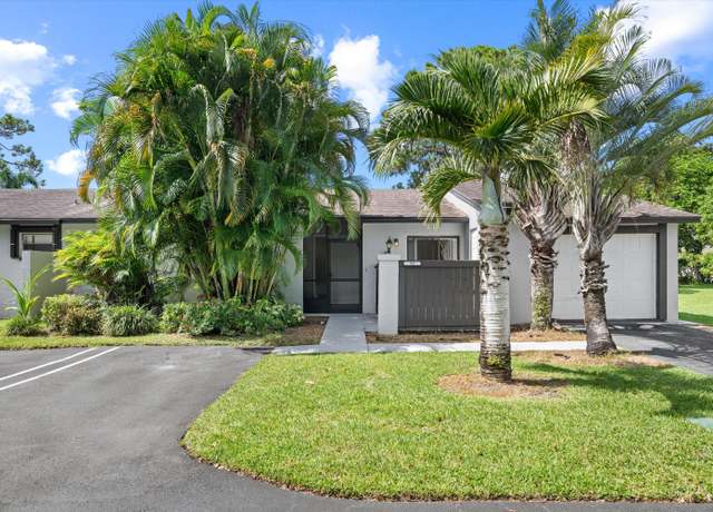 Property at 92 Conaskonk Cir, Royal Palm Beach, FL 33411, 2 beds, 2 baths