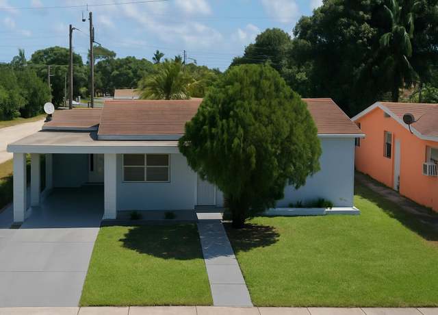 Property at 802 S C St, Lake Worth Beach, FL 33460, 2 beds, 1 bath