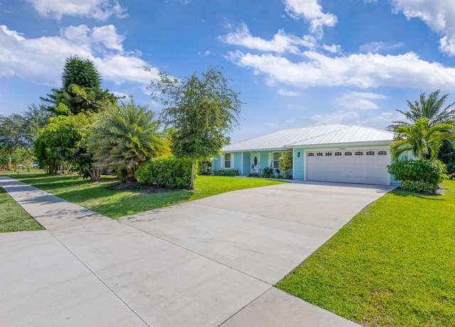 Property at 10600 SE Gomez Ave, Hobe Sound, FL 33455, 3 beds, 2 baths