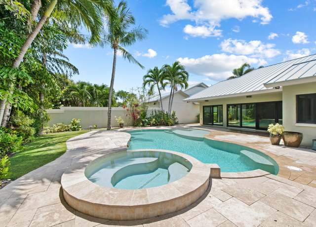 Property at 141 Sand Pine Dr, Jupiter, FL 33477, 3 beds, 2 baths